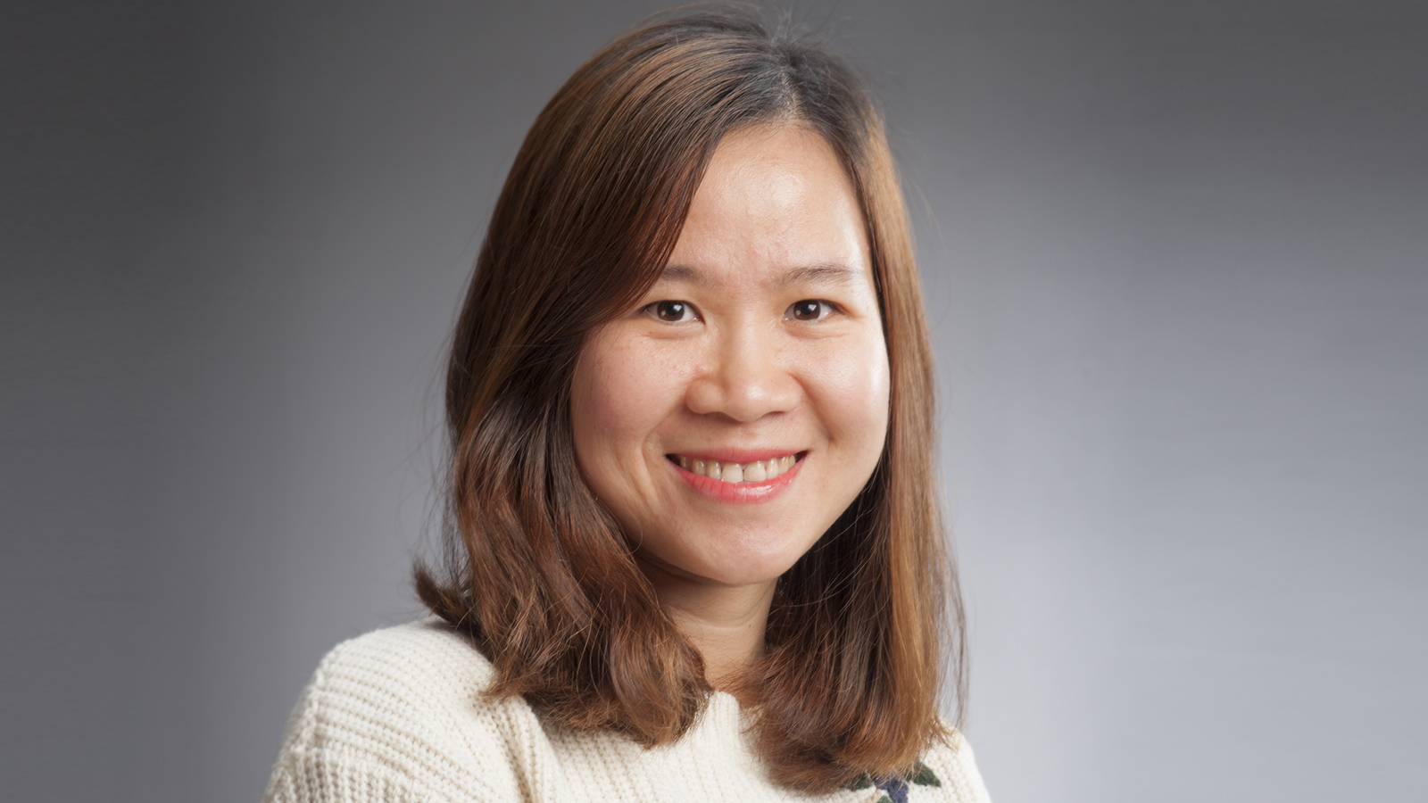 A profile image of Thuy Tran, PhD student.