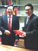 Professor Zhou and Professor Huang