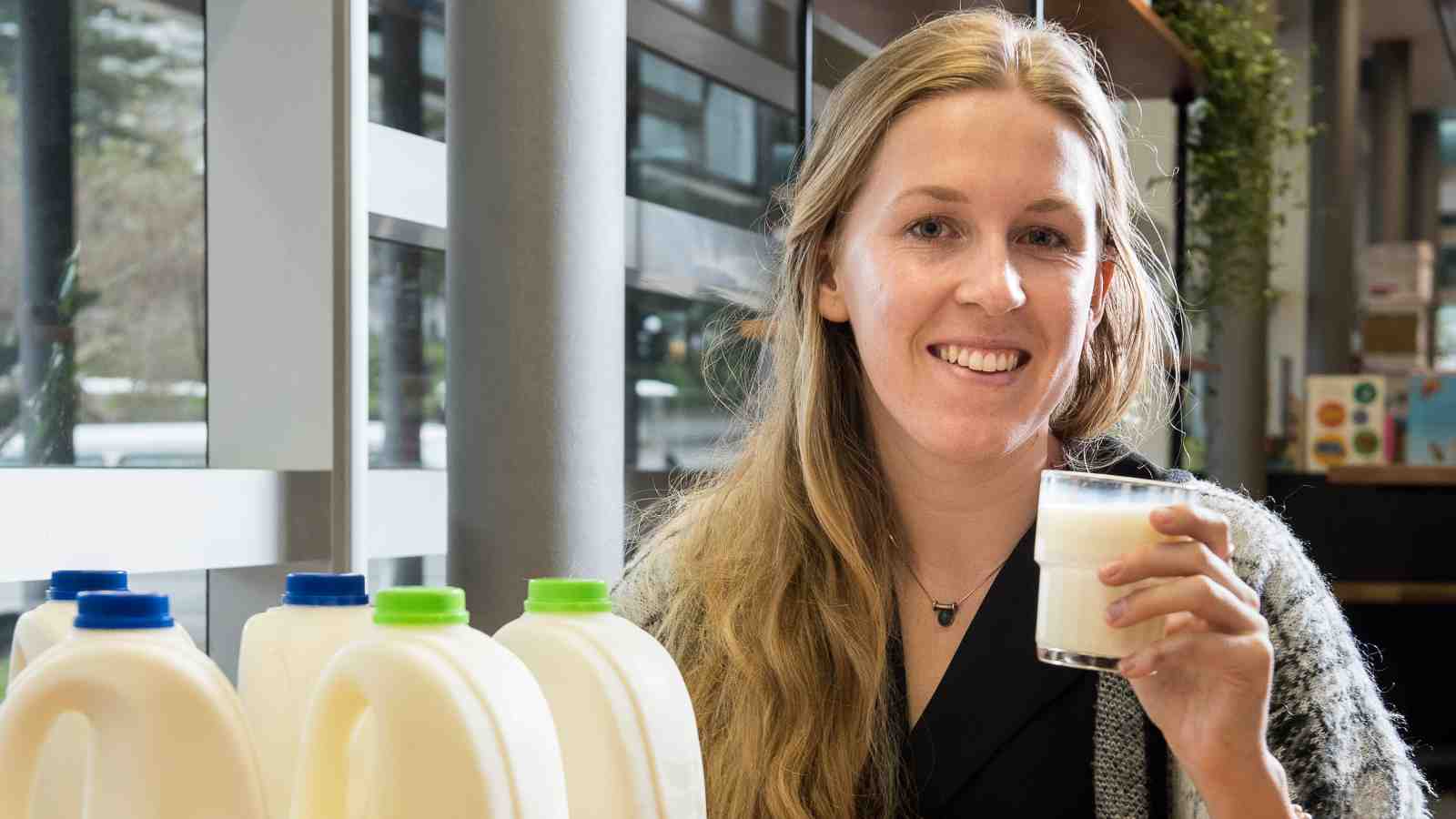 Victoria Business School student Rebecca Matthews wins national accounting 'Cash Cow' competition