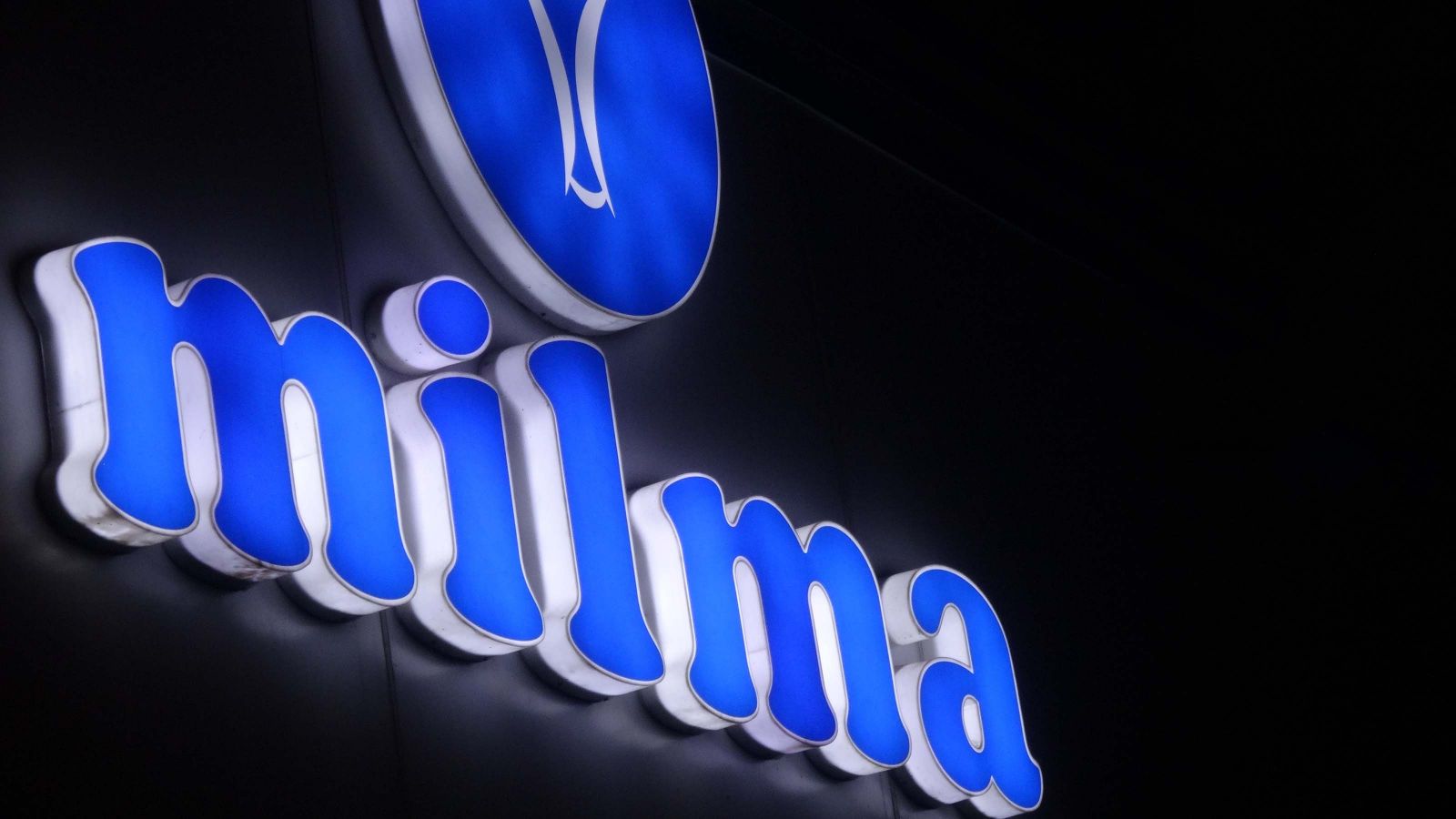 Illuminated sign for dairy company Milma