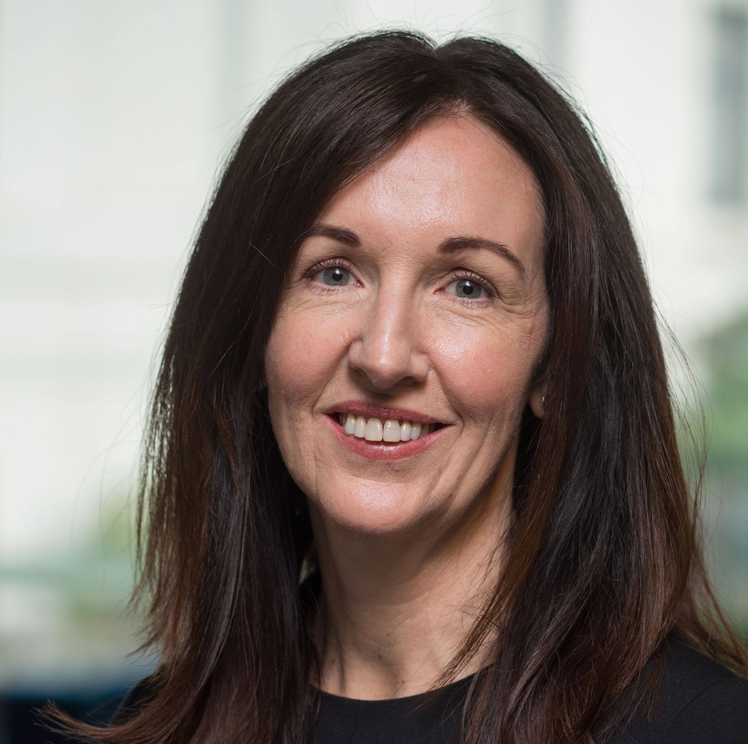 Professor Lisa Mariott portrait picture