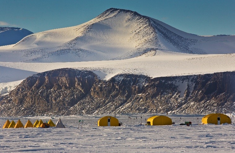 Antarctic camp