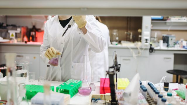 A student working in a laboratory.