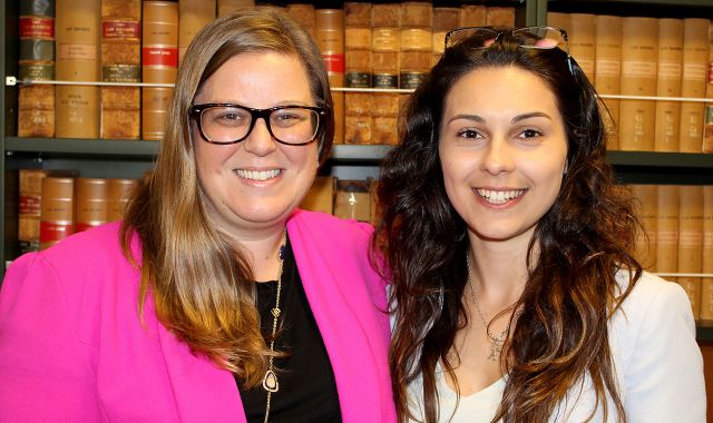 Fleur Knowsley at her speaking event at the Faculty of Law, pictured with alumna Nadia Cooper.