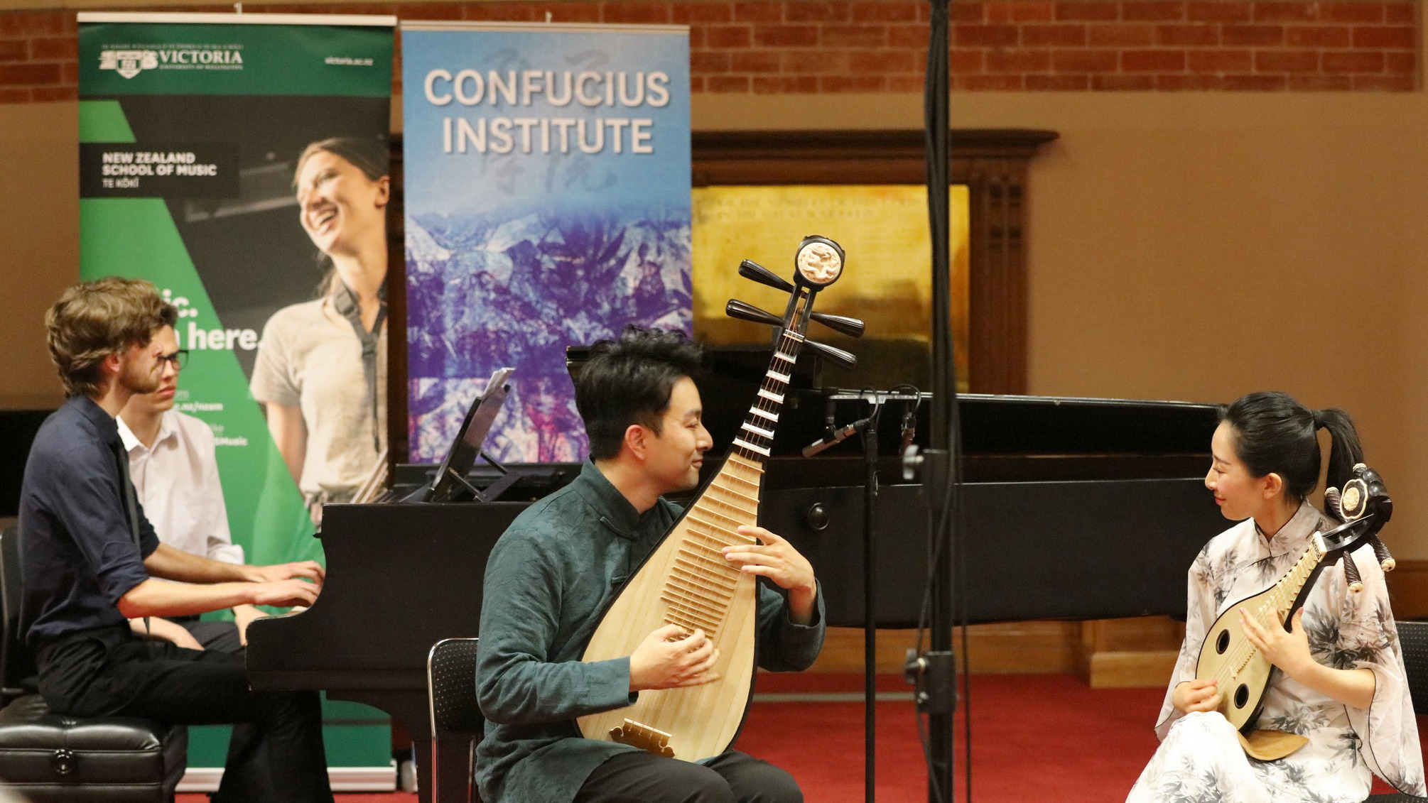 Musicians Li Luo and Jia Zhenzhen perform in Hunter Council Chambers