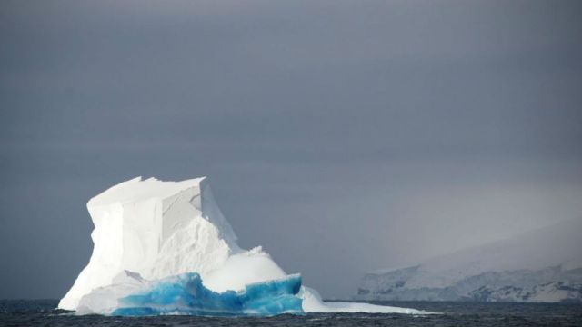 A iceberg from the East Antarctic Ice Sheet. Photo by Dr Christina Riesselman.