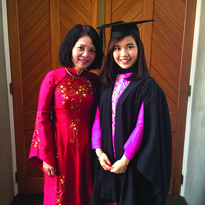 Linh Tong Linh Tong - BA in International Relations and Linguistics