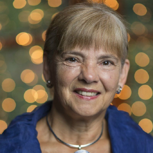 Dame Suzanne Snively profile-picture photograph