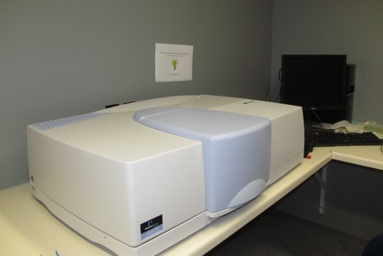 Perkin Elmer Lambda 1050 UVVis spectrometer