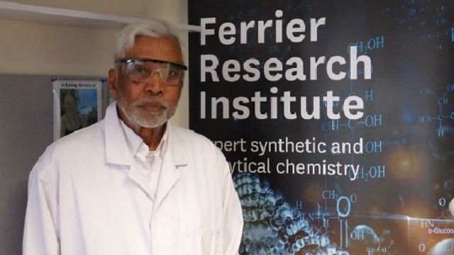 A profile image of Dr Nadarajah Vethaviyasar.