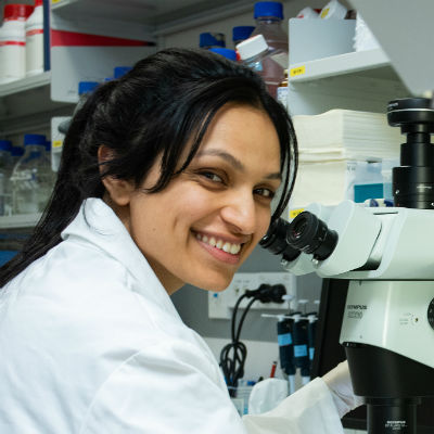 Clinical immunology student Palak Mehta in laboratory