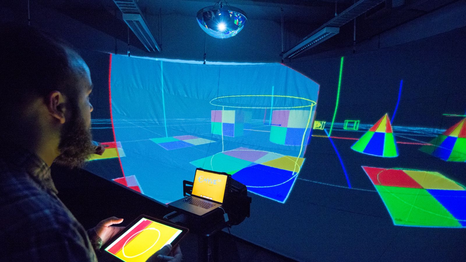 Researcher using the Virtual Architecture Simulation Environment lab