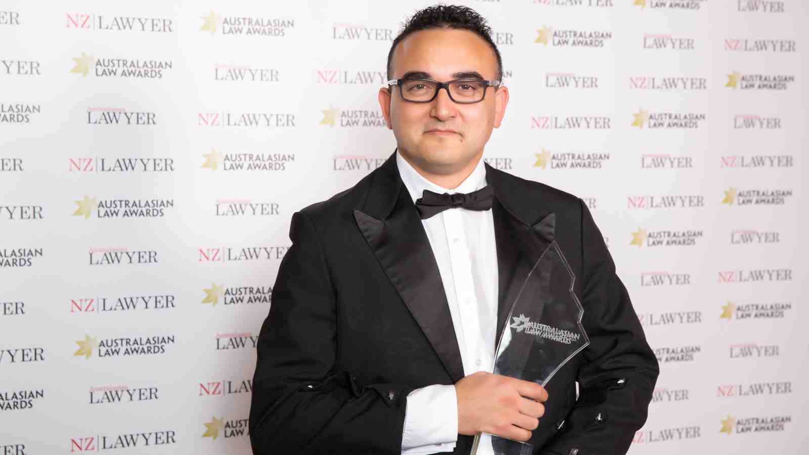 Justin Forsell collects prize for Australasian lawyer of the year