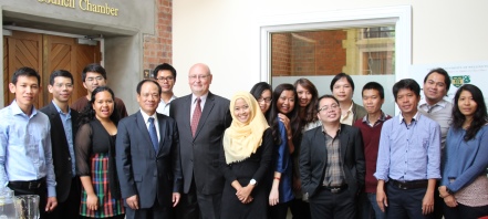 ASEAN Awars students with ASEAN Secretary-General at VUW