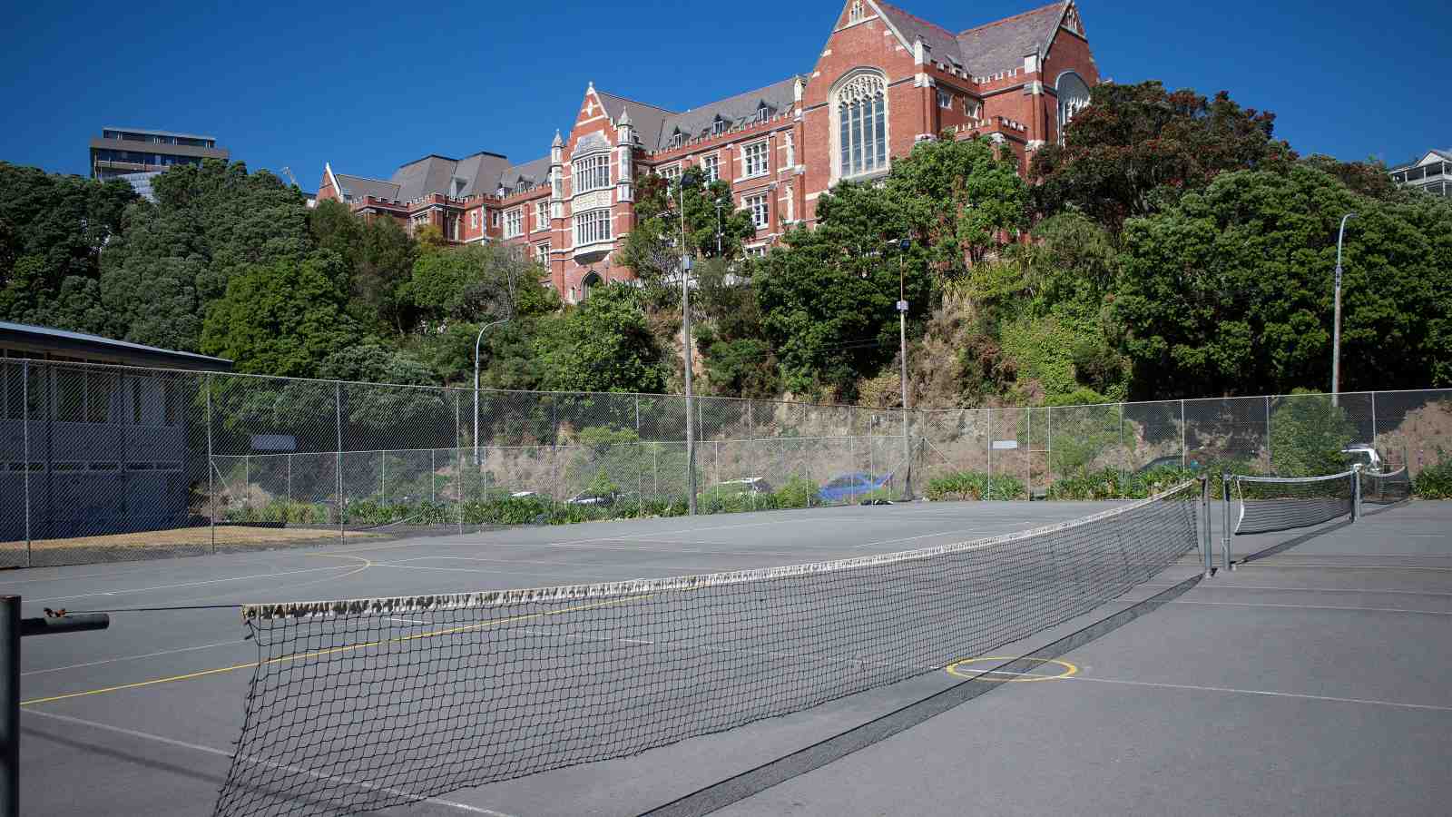 Tennis courts on Salmanca road