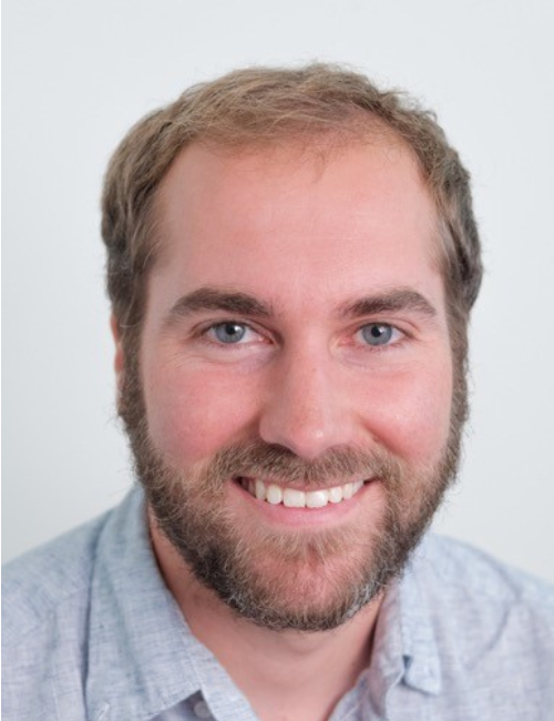 Dan Lowry profile-picture photograph