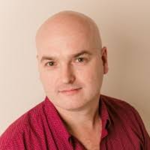 Dr Cam McLaren profile-picture photograph