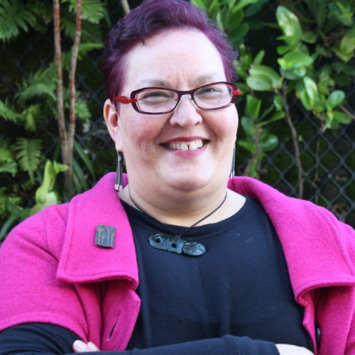 Leanne Manson (Ngāti Tama ki te Tauihu, Te Ātiawa) profile-picture photograph