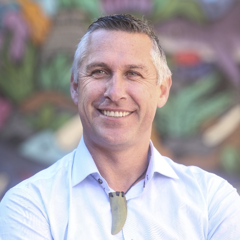 AProf Maui Hudson profile-picture photograph