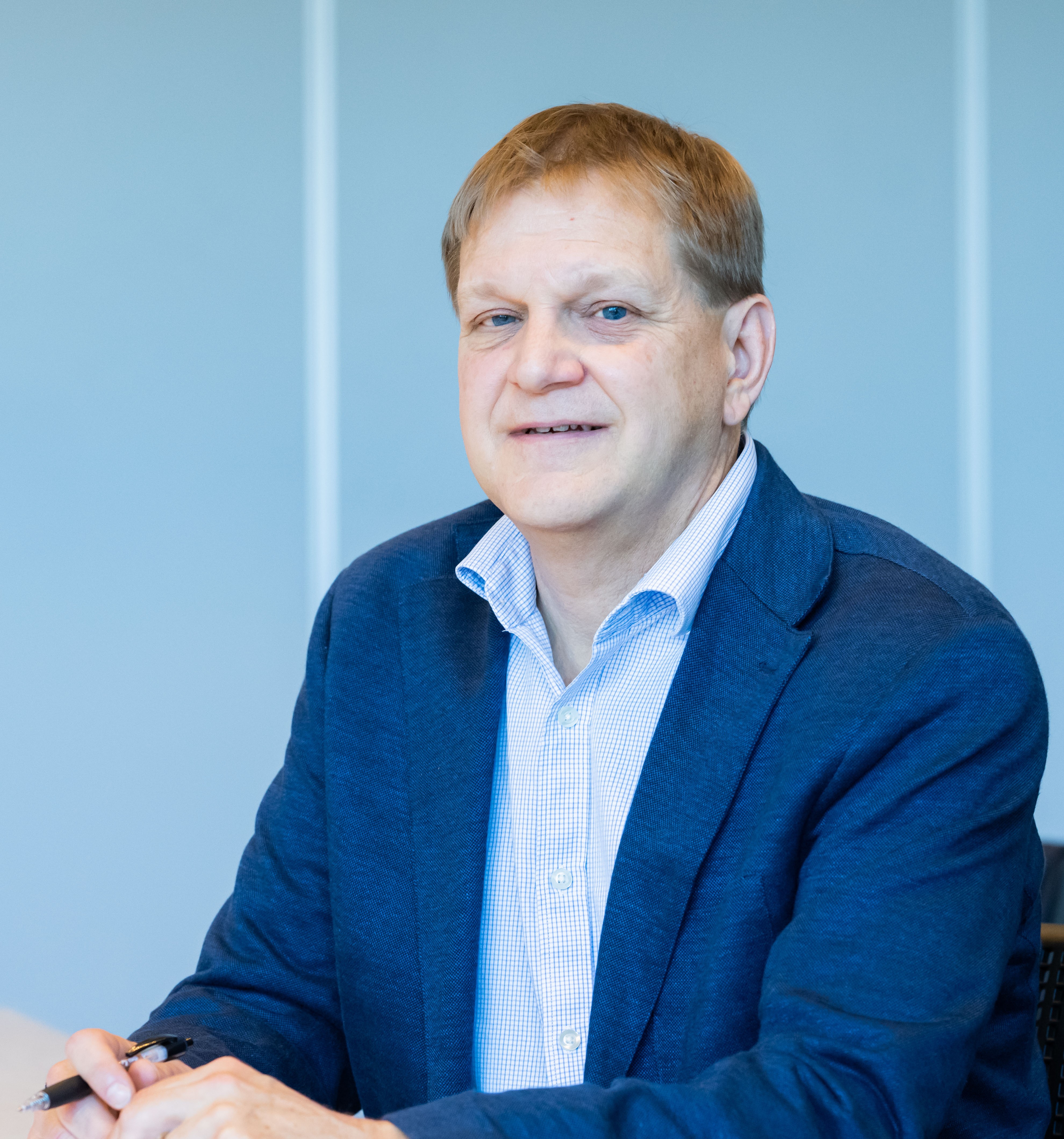 Dr Urs Daellenbach profile-picture photograph