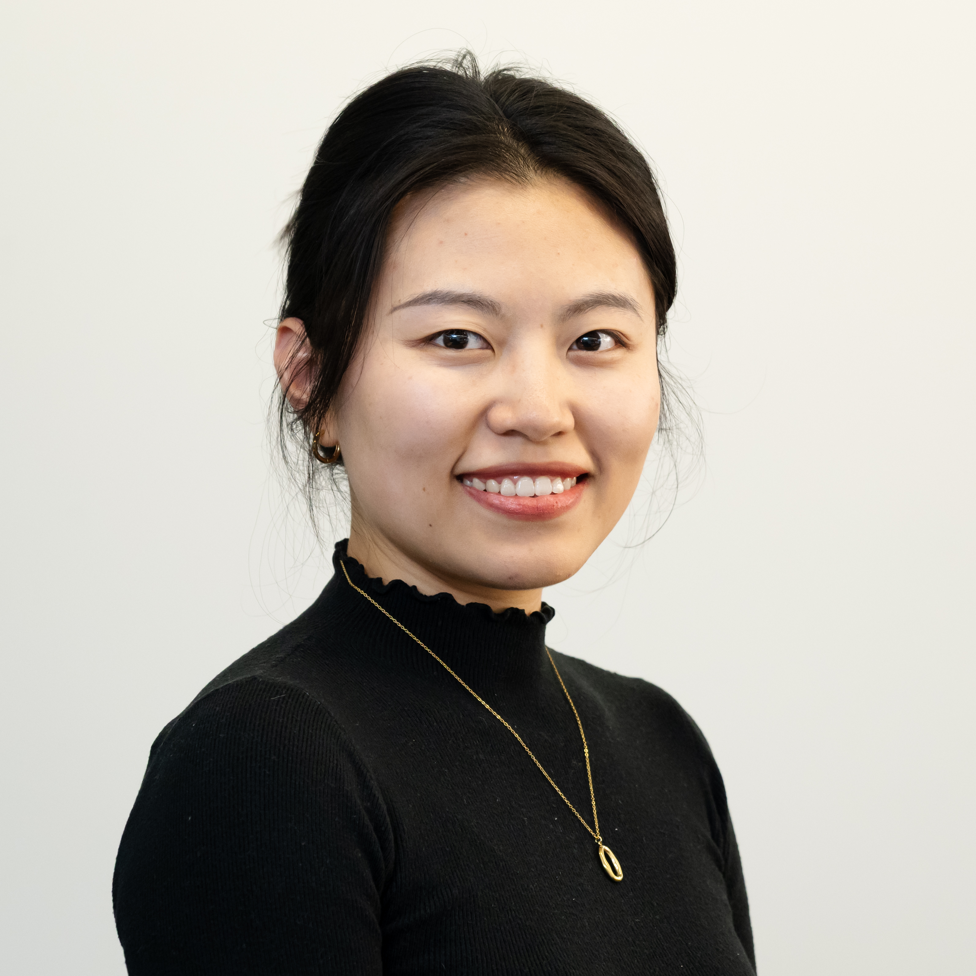 Fengwan Zhang profile-picture photograph