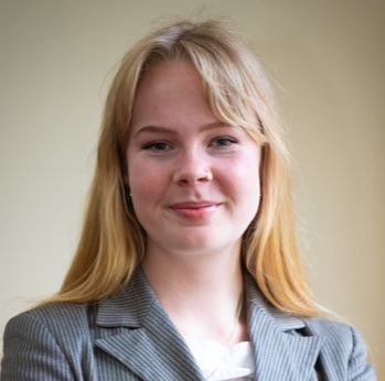 Cristina McCormick profile-picture photograph