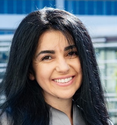 Yana Geary profile-picture photograph