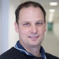 A profile photo of Mark Smales