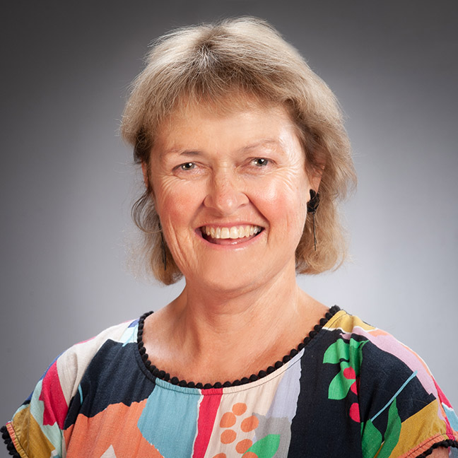 Paula Fielden profile picture photograph