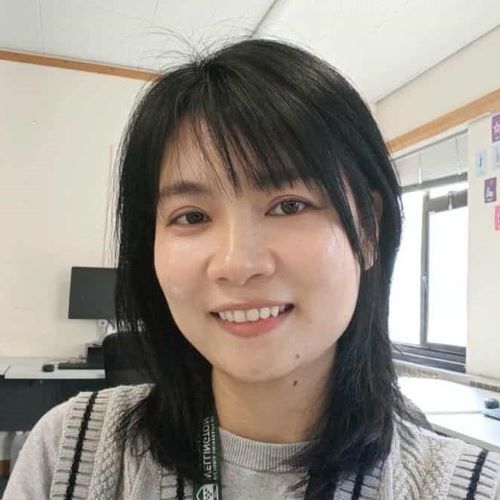 Duyen Thi Bich Nguyen profile-picture photograph