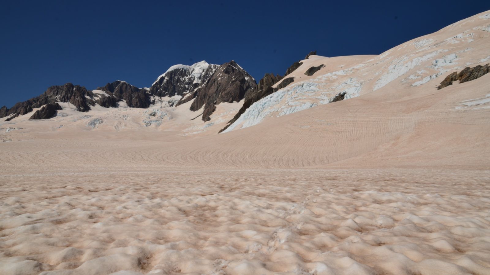 Red dust on Southern Alps Red dust on the Southern Alps