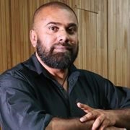 Associate Professor Vijay Devadas profile-picture photograph