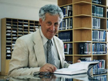 Prof Stephen Turnovsky profile-picture photograph