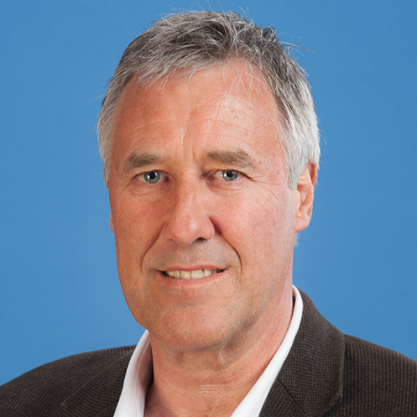Dr Murray Petrie profile-picture photograph
