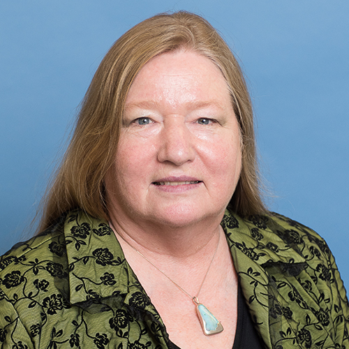 Elizabeth Eppel profile-picture photograph