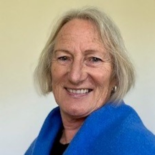 A portait photo of Margaret Kawharu