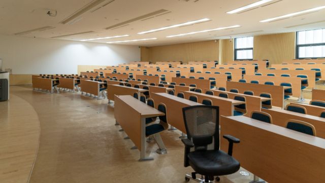 an empty lecture theatre